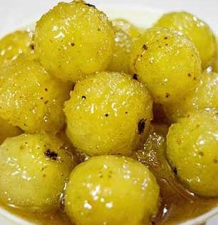 मोजून १० मिनिटांत करा गूळ घालून मोरावळा, आवळ्याच्या मौसमात करायलाच हवा असा पदार्थ