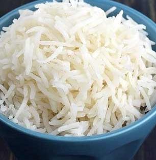 कोणता तांदूळ वापरता? कुठल्या तांदळासाठी किती शिट्टी घ्याव्यात पाहा, मऊ-मोकळा शिजेल भात