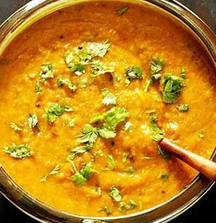 शाकाहारी पदार्थांतून कसं मिळेल व्हिटामीन B-12? रोजच्या जेवणात 'ही' डाळ खा; पाहा फरक