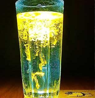 २०२५ मध्ये सर्वाधिक लोकप्रिय ठरलेला आणि गुगलवर सर्च केला गेलेला उपाय माहिती आहे का? त्वचा ठेवतो सुंदर