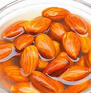 थंडीच्या दिवसांत किती बदाम खावेत? बदाम कधी खावेत-पाहा, फायदेच फायदे मिळतील