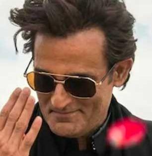 Dhurandhar : केस गळतीची समस्या असूनही 'धुरंधर'मध्ये अक्षय खन्नाचे केस इतके सुंदर का दिसतात?