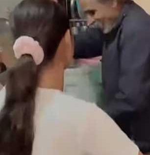 ...अन् वडिलांचा थकवाच गेला; कामाहून दमून आलेल्या बापाचं लेकीनं असं केलं स्वागत, Video