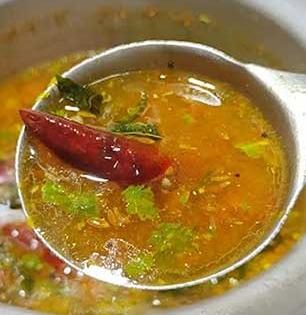 थंडीत करा उडुपीस्टाईल गरमागरम रस्सम; मऊ भातासोबत खा चवदार रस्सम-तोंडाला येईल चव