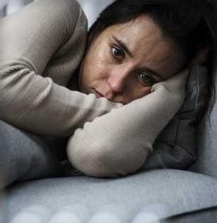 मध्यरात्रीपर्यंत पडून असता-झोपच येत नाही? अदा शर्मा सांगतेय १ उपाय, शांत झोप येईल पटकन