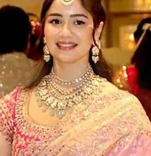 PCOS, चेहऱ्यावर पिंपल्स हा त्रास असूनही सारा तेंडुलकर इतकी सुंदर कशी दिसते? पाहा तिचं सिक्रेट