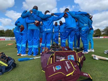 IND vs WI : West Indies rope in Monty Desai as batting coach | IND vs WI : टीम इंडियाचा सामना करण्यासाठी विंडीजनं नेमले नवीन फलंदाज प्रशिक्षक