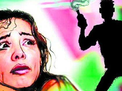 In Nagpur, forcibly the wife pawned phynile | नागपुरात पत्नीला जबरदस्तीने फिनाईल पाजले