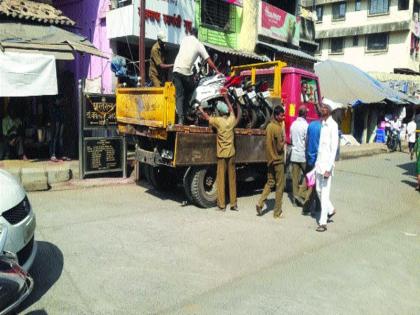 Action on unskilled driving | बेशिस्त वाहनचालकांवर कारवाई