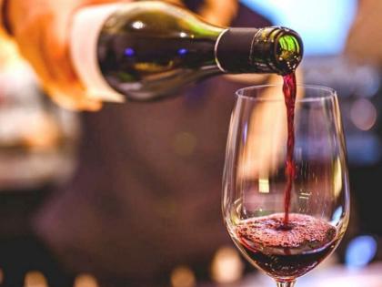 Decision of Gram Panchayat in Pune Wine sales banned in the village where the majority of the leaders are | पुण्यातील 'या' ग्रामपंचायतीचा निर्णय; आघाडीचे बहुसंख्य पुढारी असणाऱ्या गावात वाईन विक्रीला बंदी