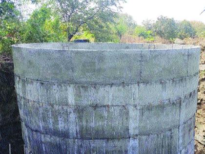 Due to lack of space, Rs. 56 lakhs were returned from five wells | जागेअभावी पाच विहिरींचे ५६ लाख रुपये गेले परत