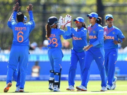 ICC Women's T20 World Cup: India need 114 runs to win against sri lanka | ICC Women's T20 World Cup: भारताला श्रीलंकेविरुद्ध विजयासाठी ११४ धावांची गरज