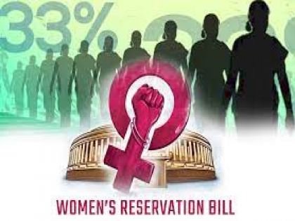 All parties in favor of Women's Bill for voting; The reality is exactly the opposite when giving candidature | मतदानासाठी सर्व पक्ष महिला विधेयकाच्या बाजूने; उमेदवारी देताना वस्तुस्थिती नेमकी उलटी 