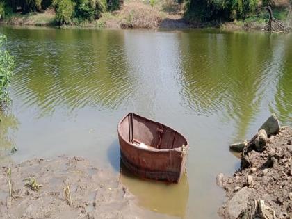 Laborers boat drowned in Panganga river, one woman died Six women luckily survived | पैनगंगा नदीमध्ये मजुरांची नाव उलटली, एका महिलेचा मृत्यू सहा महिला सुदैवाने बचावल्या