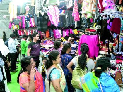 Woolen Textile market in Nagpur: turnover of around Rs 10 Crores | वुलन वस्त्रांनी सजली नागपुरात बाजारपेठ : जवळपास १० कोटींची उलाढाल