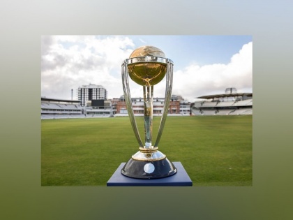 Netizens request BCCI to boycott India's match against Pakistan in upcoming World Cup 2019 | क्रिकेट वर्ल्ड कपमध्येही भारताने पाकिस्तानशी खेळू नये; नेटकऱ्यांची तीव्र भावना