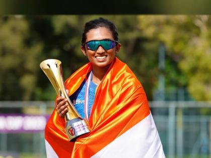 WPL Auction India's uncapped player Vrinda Dinesh said after fetching Rs 1.30 crore in Women's Premier League auction, she wants to gift a car to my parents with this money | स्वप्नपूर्ती! आई-बाबांना कार भेट देणार; WPL लिलावात १.३० कोटी मिळालेल्या वृंदाची प्रतिक्रिया