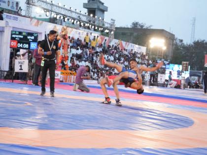 Wrestlers from Kolhapur, Pune dominated the Khashaba Jadhav Cup state level wrestling tournament | खाशाबा जाधव चषक राज्यस्तरीय कुस्ती स्पर्धेत कोल्हापूर, पुण्याच्या मल्लांचा बोलबाला