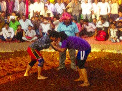 Dombivli women's wrestling 'riot' | डोंबिवलीत रंगली महिलांच्या कुस्त्यांची ‘दंगल’