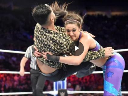 Sunil Singh suffers a Bayley to belly WWE mixed match challenge | WWE महिला रेसलरने भारतीय पुरुष रेसलरला रिंगमध्ये आपटले, व्हिडीओ व्हायरल!