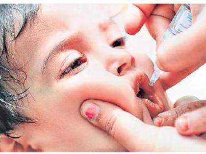 Tomorrow pulse polio vaccination; To give 'two drops of life' to 4.5 lakh children | उद्या पल्स पोलिओ लसीकरण; साेलापूर जिल्ह्यातील साडेचार लाख बालकांना देणार डोस