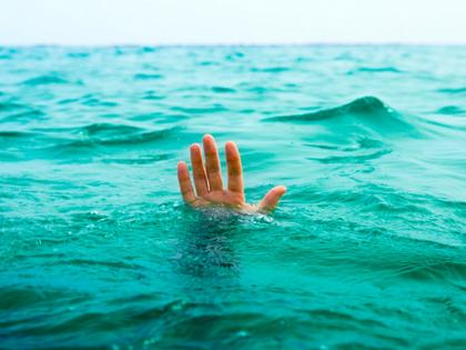 Young man drowns in Wagholi, Punea at Ganesh visarjan | पुण्यातील वाघोलीमध्ये बुडून तरुणाचा मृत्यू