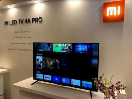 Great discounts on Xiaomi Redmis Smart TV The most premium TV became cheaper than Rs 72000 | Xiaomi-Redmi च्या Smart TV वर जबरदस्त सूट; ७२ हजारांनी स्वस्त झाला सर्वात प्रीमिअम टीव्ही