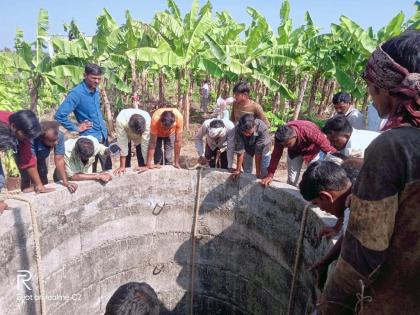 A young farmer committed suicide on the second day of Diwali | दिवाळीच्या दुसऱ्या दिवशीच युवा शेतकऱ्याची आत्महत्या; नापिकीला कंटाळून विहिरीत घेतली उडी