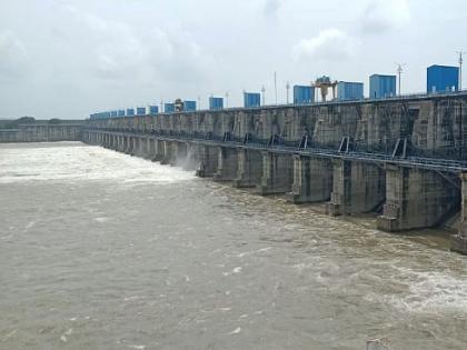 In Vidarbha, a comforting appearance of rain after fifteen days | विदर्भात कुठे दमदार, कुठे रिमझिम पाऊस; पंधरा दिवसानंतर दिलासादायक हजेरी