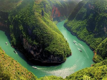300 dams and small dams have been built, China's 'Yangtze' has come to life, will we lock up the 'root and mouth'? | ३०० बंधारे आणि छोटी धरणे काढली, चीनची ‘यांगत्सी’ जिवंत झाली, आपण ‘मुळा-मुठेला’ कोंडून मारणार? 300 dams and small dams have been built, China's 'Yangtze' has come to life, will we lock up the 'root and mouth'? | ३०० बंधारे आणि छोटी धरणे काढली, चीनची ‘यांगत्सी’ जिवंत झाली, आपण ‘मुळा-मुठेला’ कोंडून मारणार?