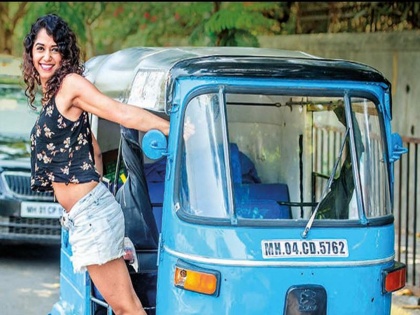 Tv Actress Yashashri Masurkar who ditched her car for an autorickshaw | 'या' अभिनेत्रीने लग्जरी कार सोडून चक्क रिक्षाच खरेदी केली, असा करते रोज प्रवास