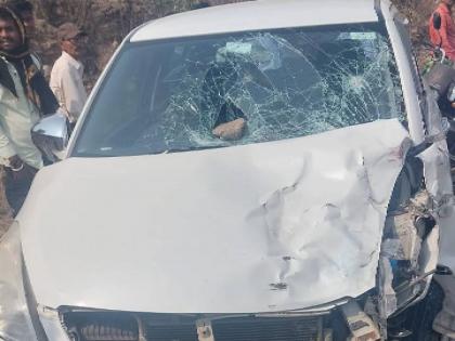 An autorickshaw rammed into a police inspector's car Four people were injured | ऑटोरिक्षा कारचा अपघात, पोलिस निरीक्षकाच्या कारवर धडकला; चार जण जखमी