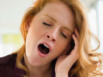 Yawning may be the symptom of rising tension, know other reasons also | जास्त प्रमाणात जांभया येतात? केवळ थकवा नाही हे असू शकतात कारणे!