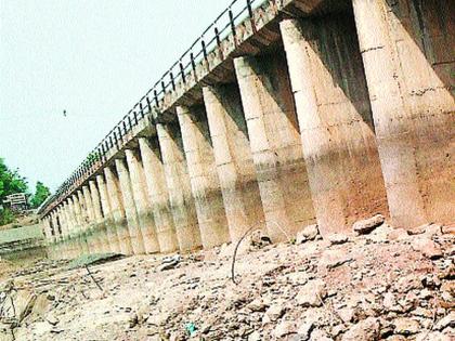 Work of Bori-Salwadi Bridge | बोरी-साळवाडी पुलाचे काम रखडले