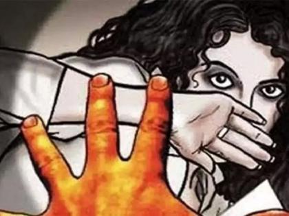 married woman abducted at knifepoint, forced the next day; Crime against three | चाकूच्या धाकावर विवाहितेचे अपहरण, दुसऱ्या दिवशी बळजबरी; तिघांविरुद्ध गुन्हा