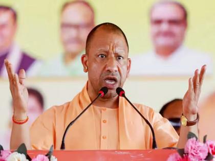 'When there is a crisis in India, Rahul Gandhi runs away to Italy', Yogi Adityanath's attack | 'भारतावर संकट आले की, राहुल गांधी इटलीला पळून जातात', योगी आदित्यनाथांचा घणाघात