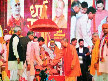 Don't play with zeal for conversion!, warns Yogi Adityanath | धर्मांतरासाठी आस्थेशी खेळू नका!, योगी आदित्यनाथ यांचा इशारा