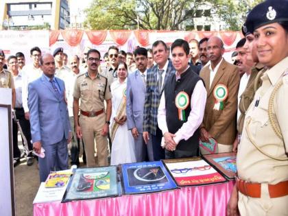 District Law Service Authority organized a government scheme in Nashik to bring the details of the schemes to the grassroot | शासकीय योजनांची माहीती तळागाळापर्यंत पोहोचविण्यासाठी नाशिकमध्ये मेळावा