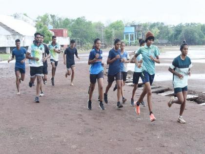 Three thousand young people undergo rigorous training to realize their dream of becoming a policeman  | पोलिस होण्याचे स्वप्न साकारण्यासाठी तीन हजार तरुणांचा कसून सराव 