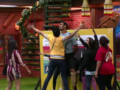 Bigg Boss Marathi 4, Day 19 : After so many years, someone came into my arms, Apoorva Nemalekar expressed his feelings | Bigg Boss Marathi 4, Day 19 : बिग बॉसच्या घरात त्रिशुल - योगेश आले आमनेसामने