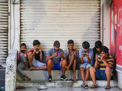 Earning money from home playing online games is never better than working; The opinion of youth | जॉबपेक्षा ऑनलाइन गेम खेळून घरबसल्या पैसे मिळवणं कधीही चांगलेच; तरुणाईचे परखड मत