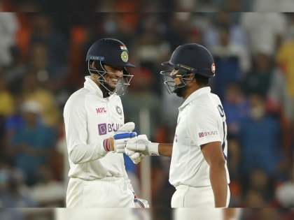 “Finished in 2 days”: Yuvraj Singh and Irfan Pathan reacts to pink-ball Test in Ahmedabad as India register win on Day 2 | Ind vs Eng, 3rd Test : अहमदाबाद कसोटीतील खेळपट्टीवर शंका; युवराज सिंग, इरफान पठाण यांनी उपस्थित केला प्रश्न 