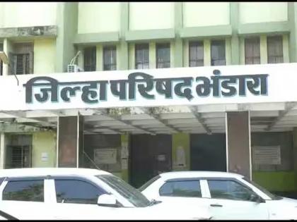 Zilla Parishad's social welfare department on oxygen! 14 out of 16 posts vacant | जिल्हा परिषदेचा समाजकल्याण विभाग ऑक्सिजनवर! १६ पैकी १४ पदे रिक्त