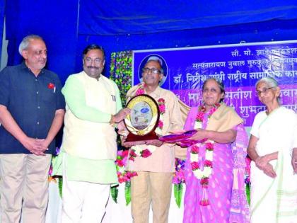 Nursery for herbs that flourish in 34 districts: Sudhir Mungantiwar | ३४ जिल्ह्यात फुलणार वनौषधींच्या नर्सरी : सुधीर मुनगंटीवार