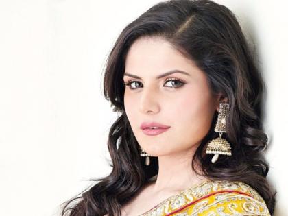 Actress Zarine Khan's complaint against ex-manager | माजी व्यवस्थापकाविरोधात अभिनेत्री झरीन खानची तक्रार