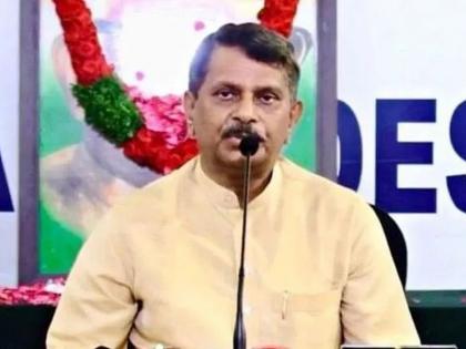 Big change in Congress ahead of Karnataka elections; DK Shivakumar removed from the post of state president | कर्नाटक निवडणुकीपूर्वी काँग्रेसमध्ये मोठा बदल; बीएन चंद्रप्पांची कार्याध्यक्षपदी तत्काळ प्रभावाने नियुक्ती