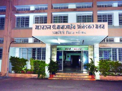 Seasonal recruitment for 180 posts in the district, demand for permanent recruitment | जिल्ह्यात १८० पदांवर हंगामी भरती, कायम भरतीची मागणी Seasonal recruitment for 180 posts in the district, demand for permanent recruitment | जिल्ह्यात १८० पदांवर हंगामी भरती, कायम भरतीची मागणी