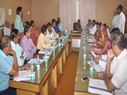 Nandurbar Zilla Parishad Standing Committee meeting; More about education and water: The slogan | नंदुरबार जिल्हा परिषदेच्या स्थायी समितीच्या सभेत शिक्षण आणि पाण्यावरून अधिक:यांची खरडपट्टी