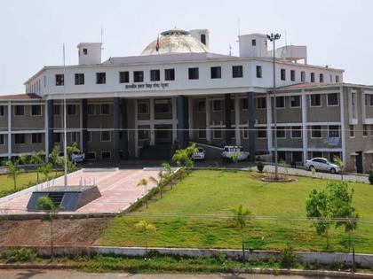 NRHM has built buildings built in remote areas | एनआरएचएमने दुर्गम भागात बांधलेल्या इमारती निकृष्टच NRHM has built buildings built in remote areas | एनआरएचएमने दुर्गम भागात बांधलेल्या इमारती निकृष्टच