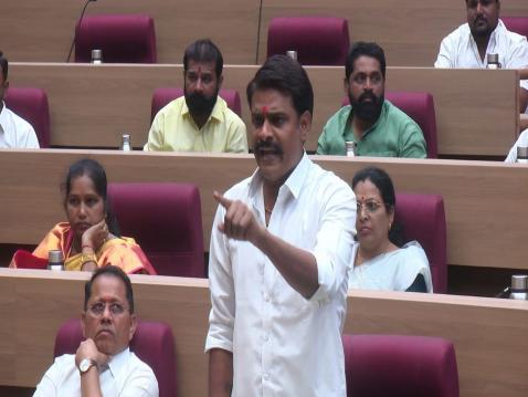 Kolhapur: इचलकरंजीत महापौरांना विरोधकांनी घेरले; सत्ताधाऱ्यांनीही विरोधकांनाच साथ